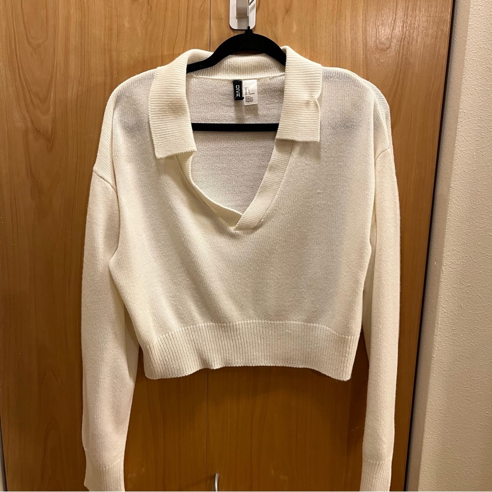 Cream Cropped Sweater with Collar